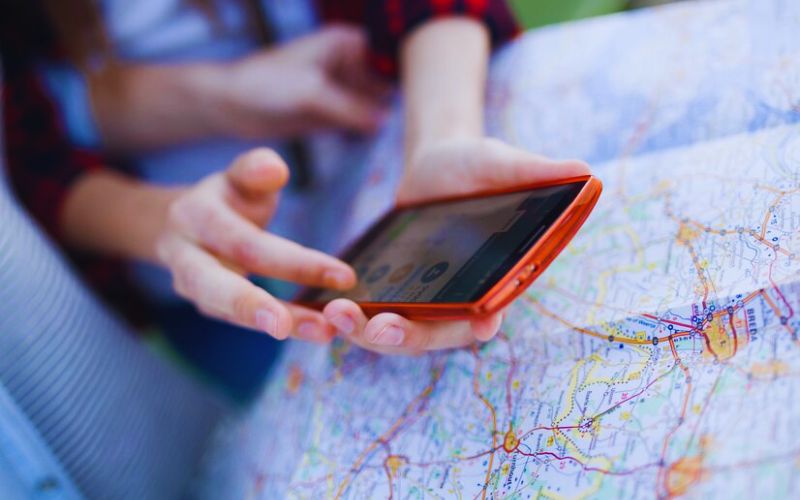 A GPS Tracker For Travelers