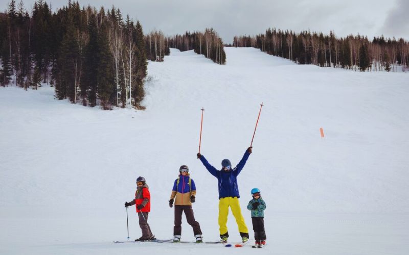 Selecting the Perfect Family-Friendly Ski Resort