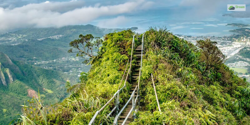 History Of The Haiku Stairs