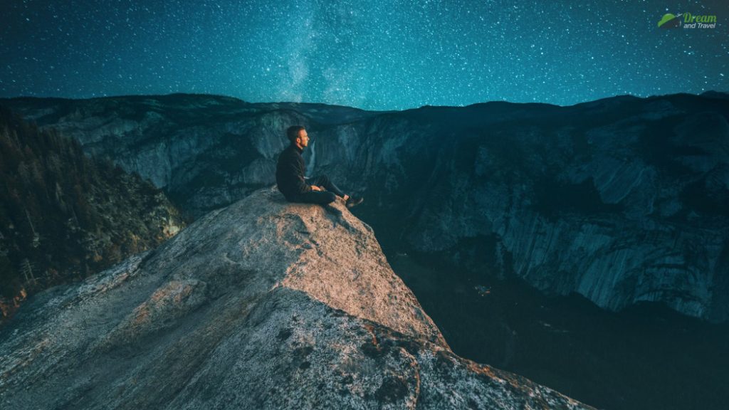 Things to remember while taking a night hike in Yosemite