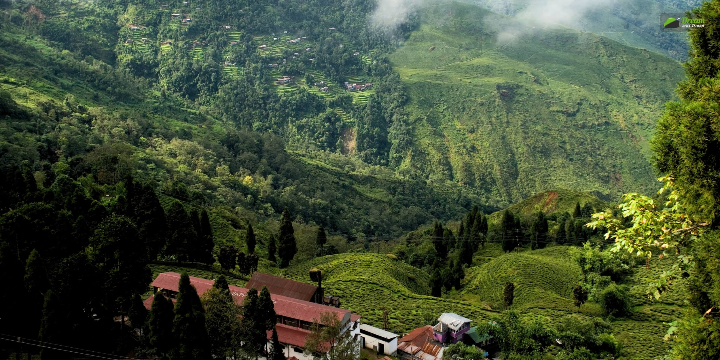 Autumn _September To November_The Best Time To Visit Darjeeling For Trekking And Enjoying Festivities