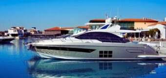 yacht charter vacation